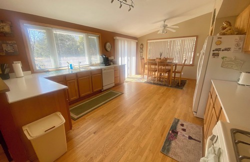 Como House | Does your dog need a vacation? We are people and pet friendly!