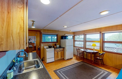 Charlotte Cottage | Dog-friendly bay-front cabin with screened porch & great views - next to trails
