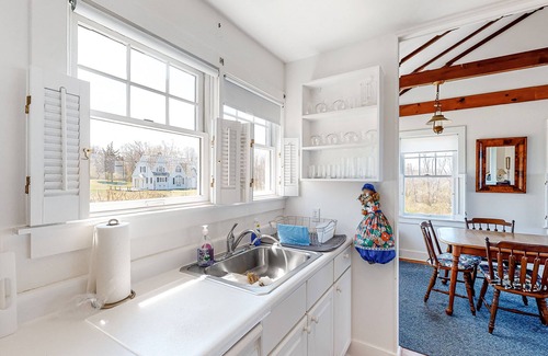Town of Southold Town House | Dog-Friendly Beachfront Home w/Deck, Free WiFi, Ocean Views, & Wood Fireplace