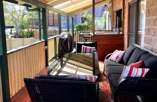 Emerald Beach House | Dog-friendly Bluff Rd Beach House, Emerald Beach