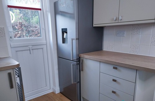 Neyland Cottage | Dog friendly Cottage perched on the hillside overlooking Neyland’s marina in Pembrokeshire.