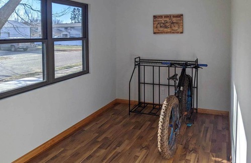 Crosby Cottage | Dog-friendly Crosby Home w/Bike Storage!