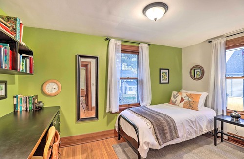 East Rochester House | Dog-Friendly East Rochester Getaway w/Yard!