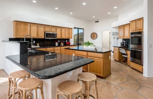 Red Dog Ranch House | Dog-Friendly Family Retreat: Heated Pool, 2 Miles to Down Town Cave Creek