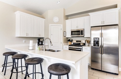 Sienna Hills House | Dog-friendly family home w/shared pool, furnished patio & full kitchen