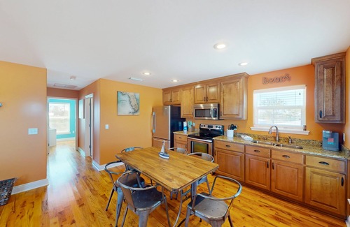 Port St. Joe House | Dog-friendly home blocks from the beach with patio, balcony, & outdoor shower