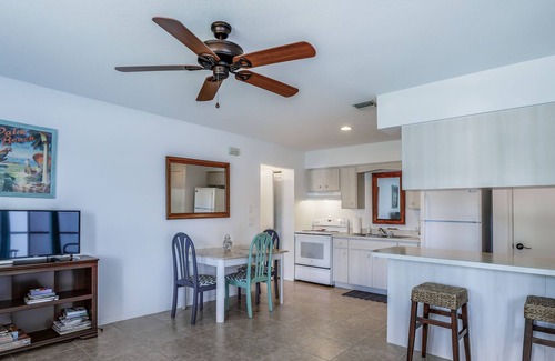 Grove City Apartment | Dog-friendly home with WiFi, AC, W/D, pool, grill, & ping-pong - near beach