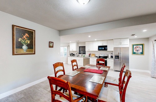 Houston House | Dog-friendly home with large yard, firepit, home office, fireplace, & AC