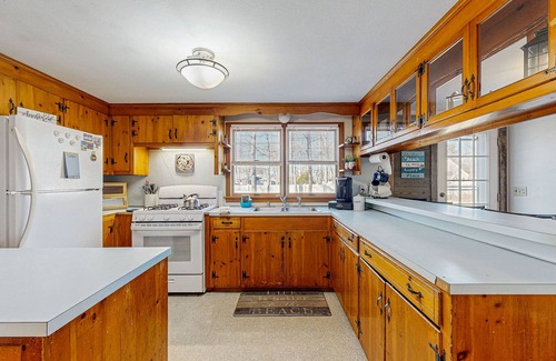 Falmouth Heights House | Dog-friendly house with gas grill & deck - walk to beaches