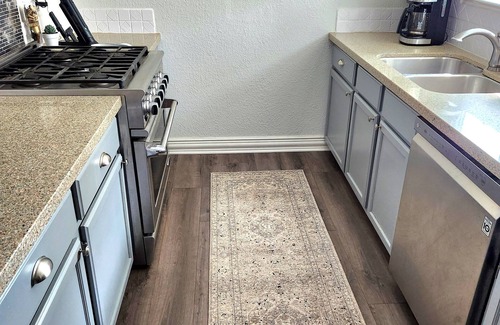 Austin House | Dog Friendly in South Austin