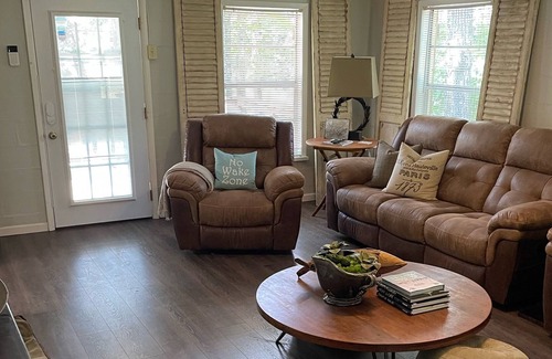 Jasper House | Dog Friendly Lake Cottage and Fish Camp with Hot Tub