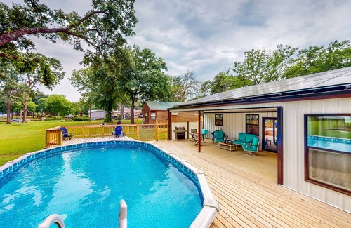 Tool House | Dog-friendly lakeside retreat with pool & dock