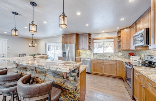 Incline Village House | Dog-friendly modern abode with large yard, fireplace, cable & washer/dryer