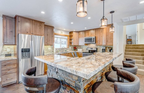 Incline Village House | Dog-friendly modern abode with large yard, fireplace, cable & washer/dryer