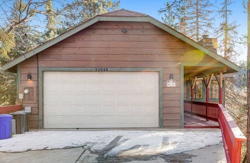 Arrowbear Lake House | Dog-friendly mountain home with furnished deck, fireplace, washer/dryer & grill