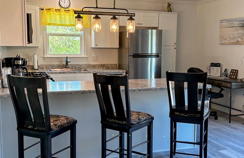 East End House | Dog-friendly ocean-view house with central AC & washer/dryer - snowbird-friendly