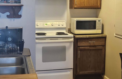 Cassville House | Dog-friendly riverview home on the Mississippi!