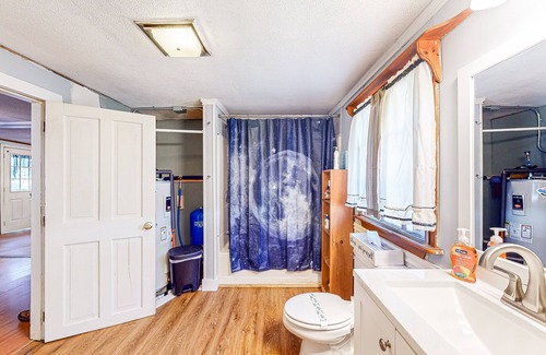 South Casco Cottage | Dog-friendly rustic Maine mountain cottage with private hot tub, firepit & patio