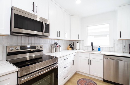 Shore Acres House | Dog Friendly St Pete Sanctuary