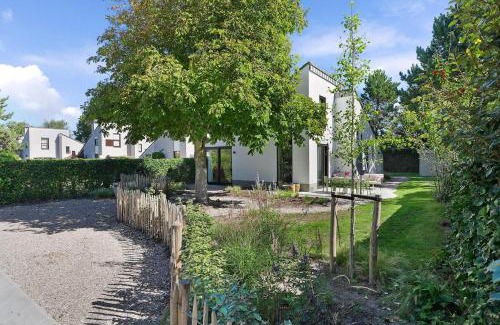 Ouddorp House | Doggersbank 38 Noordzeepark - Ouddorp - North Sea gem, wood-burning stove, big kitchen, garden with privacy