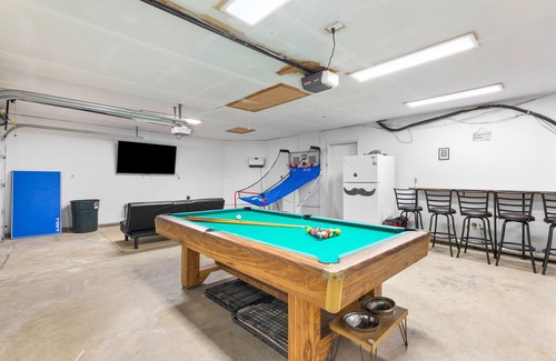 Grayland House | Dogs Ok, Fire Pit, Game Room, BBQ (Dunes)