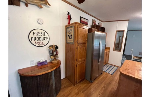 Mauston House | Dogs Welcome! Lake House. Close to Dells!
