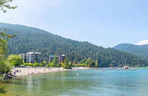 Harrison Hot Springs Apartment | Dogwood Suite 2 Beds and Walkable to Lake