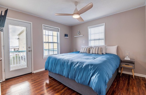 Gulf Shores House | Dolphin Bay Hideaway – Boats Welcome! Spacious Home w/ Tons of Perks