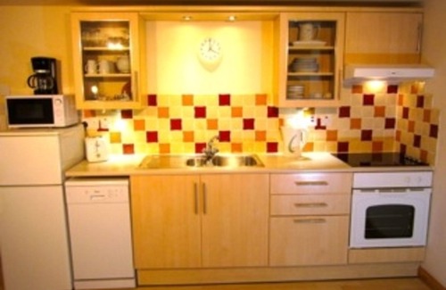 Ardersier Apartment | Dolphin Bay Suites