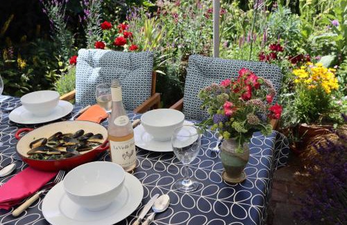 South Hayling House | Dolphin Cottage - Hayling Island