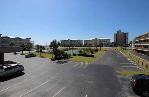 Orange Beach East Condo | Dolphin Harbor - 4 BR/3 Bath. Sleeps Up To 10 At Orange Beach