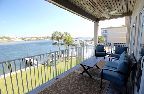 Orange Beach East Condo | Dolphin Harbor - 4 BR/3 Bath. Sleeps Up To 10 At Orange Beach