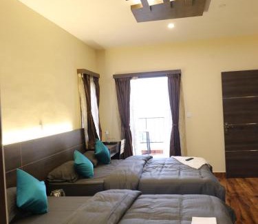Vattakanal Bed & Breakfast | Dolphin Nose Retreat