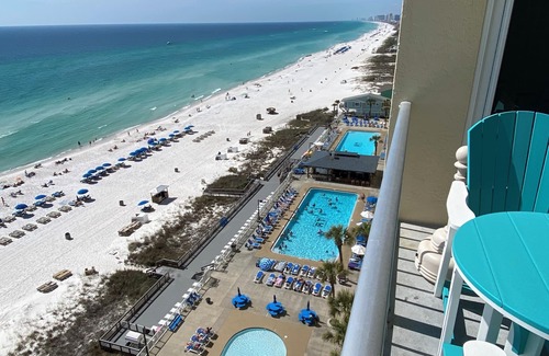 Thomas Drive Condo | Dolphin View Escapade