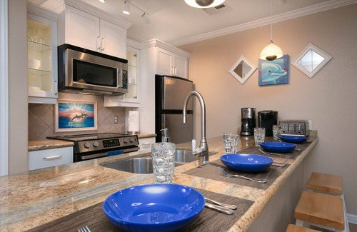 Galveston Condo | DolphinSmile 3 Pools Panorama View! W/D CLEAN!