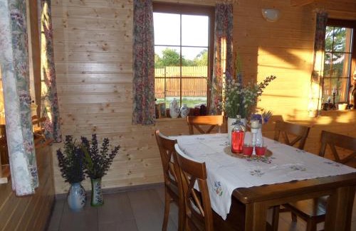 Koscierzyna Apartment | Dom drewniany na Kaszubach, rzeka, las, pola, niedaleko jeziora