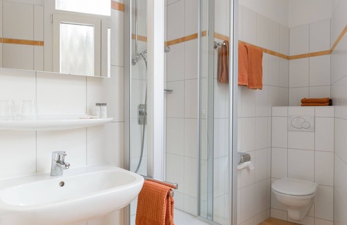 St. Blasien Hotel | Dom Hotel