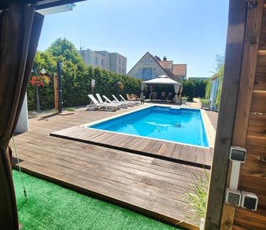 Puck House | Dom przy Basenie