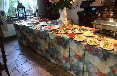 Bialogora Bed & Breakfast | Dom wczasowy HEEP