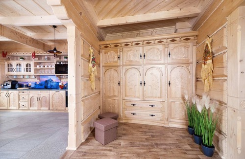 Zakopane Apartment | Dom Zasypane-A | 4 Bedrooms with Bathrooms | Sauna