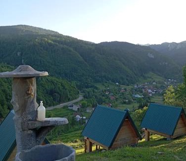 Montenegro House | Domaćinstvo Pešića