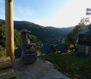 Montenegro House | Domaćinstvo Pešića