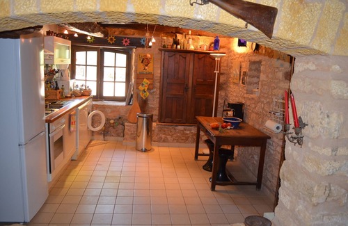 Urval House | Domaine Avec Hangar à Tabac Idéal Pour Familles et Amis