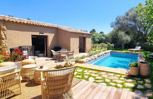 San-Gavino-di-Carbini House | Domaine de Gialla Bergerie Figa, 4 pers, piscine chauffée, 10 mn plage