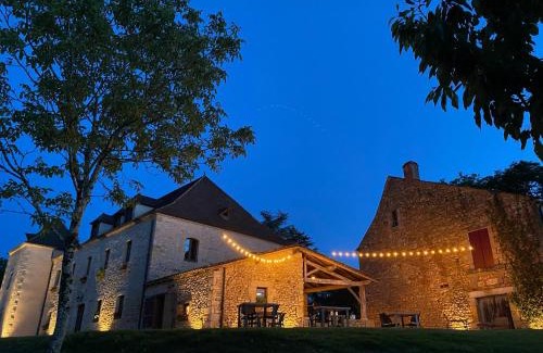 Saint-Cyprien Bed & Breakfast | Domaine de Cazal - Chambres d'Hôtes avec piscine au cœur de 26 hectares de nature préservée