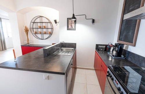 Issirac House | Domaine de Coulon, Maison Goudargues
