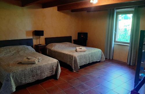 Bourg-Saint-Andeol Bed & Breakfast | Domaine de Cousignac
