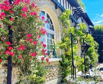 Boissise-la-Bertrand Apartment | Domaine de l'Orangerie - La Roseraie