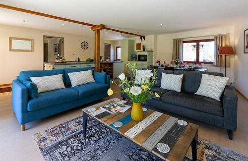 Sagelat House | Domaine de La Banne - luxurious 3 bedroom barn, private pool, stunning location