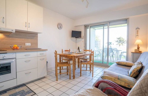 Saint-Pierre-Quiberon Apartment | Domaine de la Greve by Interhome